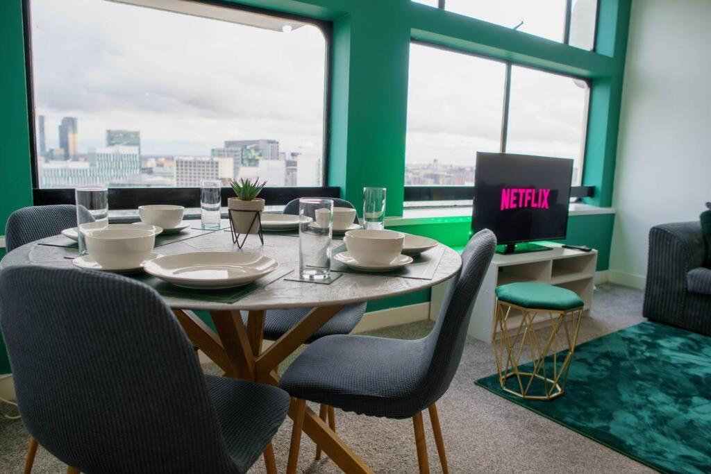 Centre Apartment, Skyline View Manchester